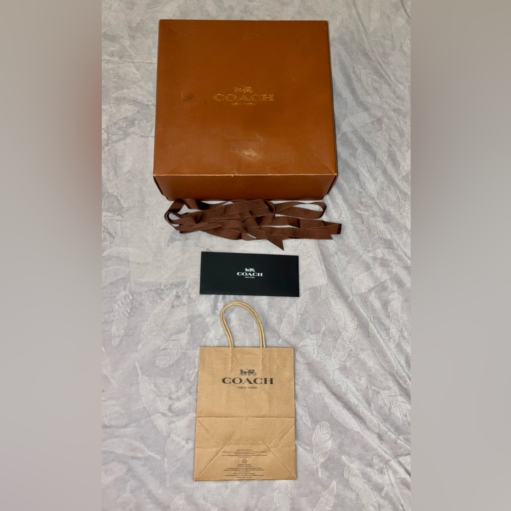 Coach Gift Box Set with XL Purse Box, Ribbon, Rcpt Holder & Bag